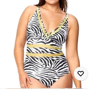 NWT Ruby Ribbon St Tropez one piece Zebra Swimsuit size 8
